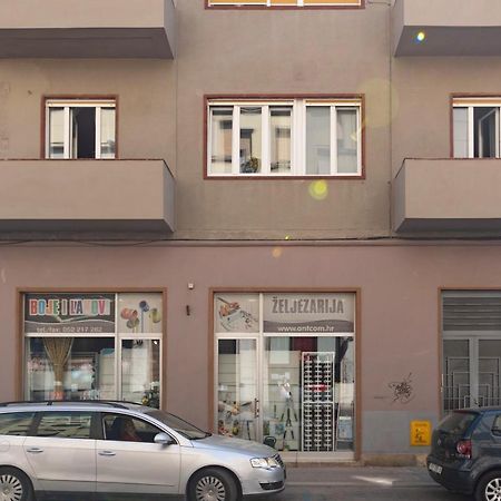 La Preziosa Rooms Pula Ngoại thất bức ảnh