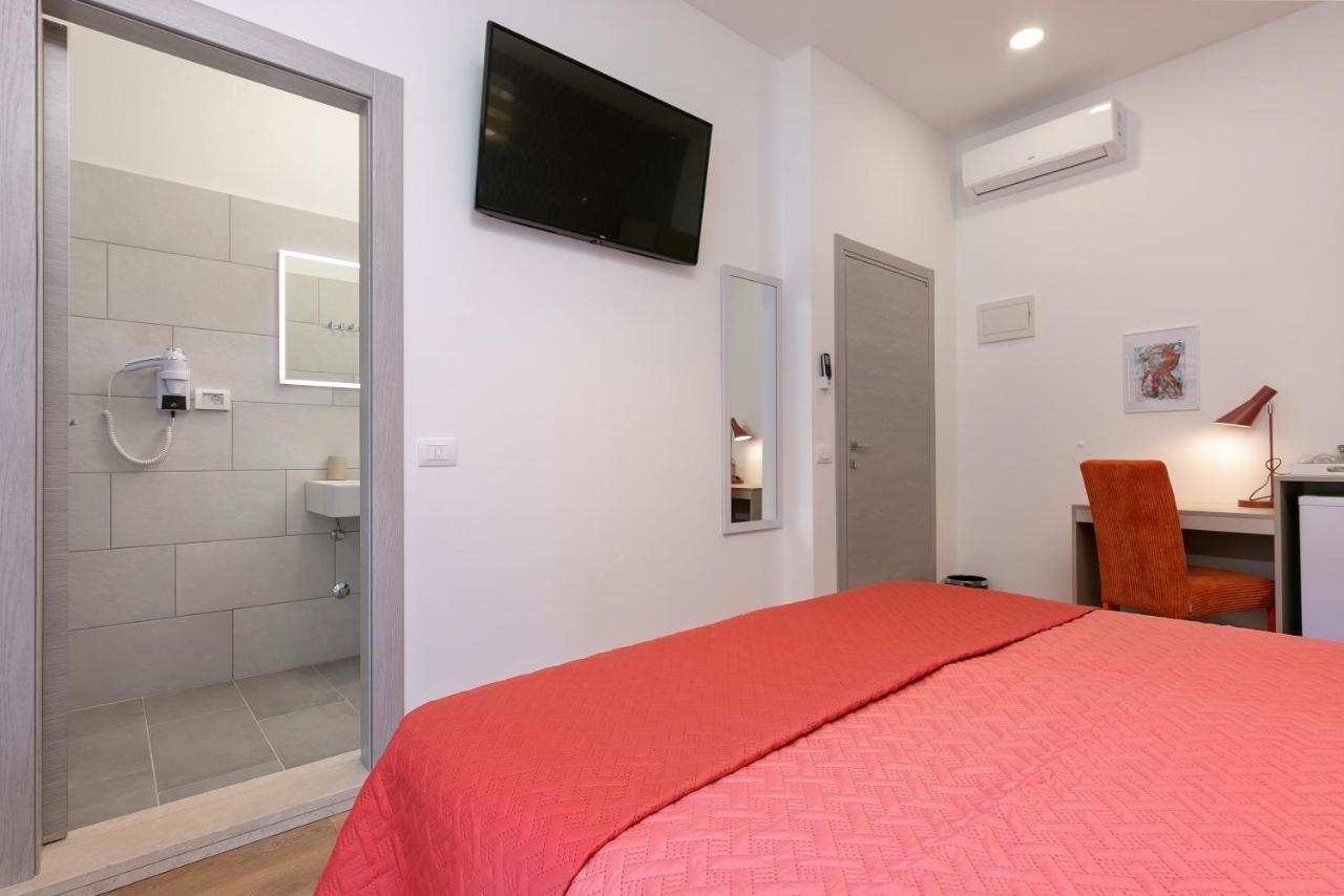 La Preziosa Rooms Pula Ngoại thất bức ảnh