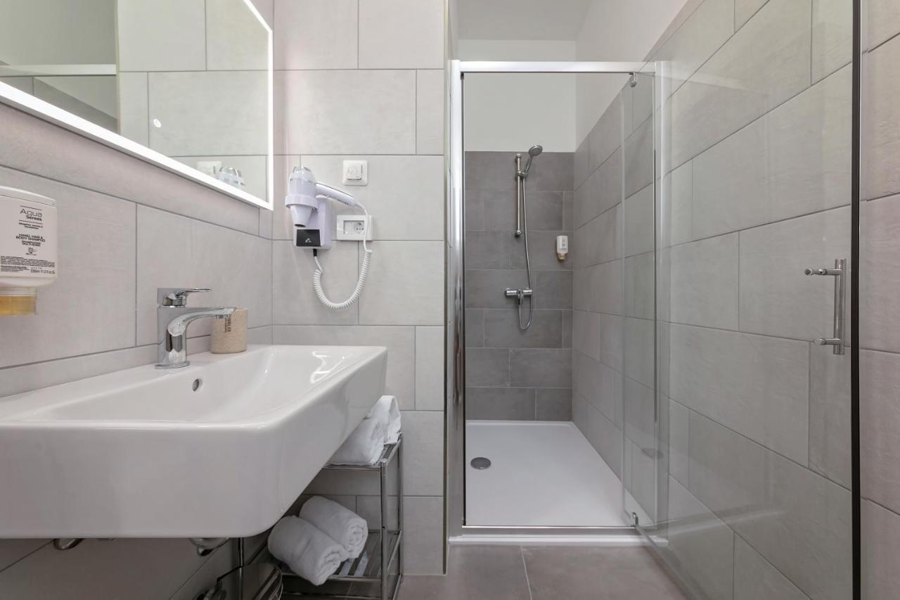 La Preziosa Rooms Pula Ngoại thất bức ảnh
